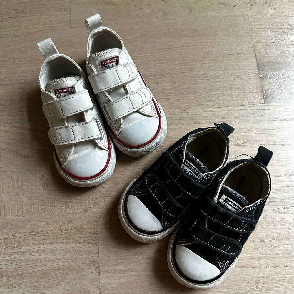 Bundle Converse Sneakers